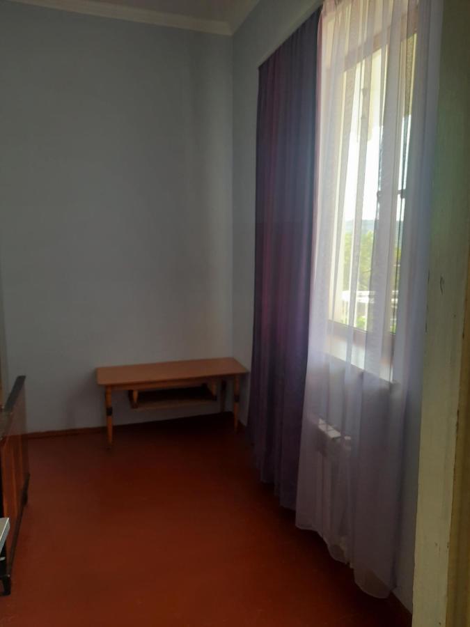 Happy House Hotel Chʼiva Екстериор снимка